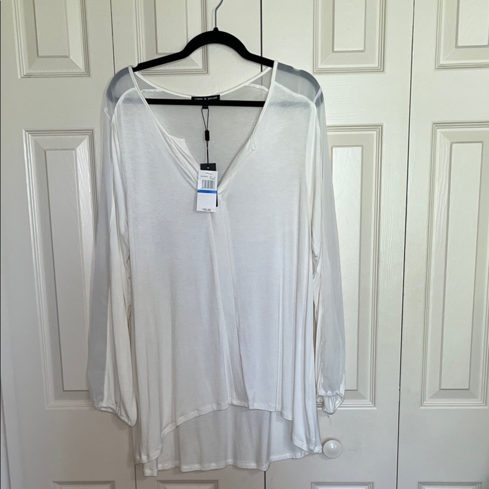 Cable & Gauge White V-Neck Long Sleeve Tunic